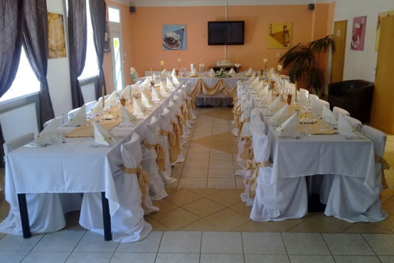 Reštaurácia LUNA Reštaurácia LUNA