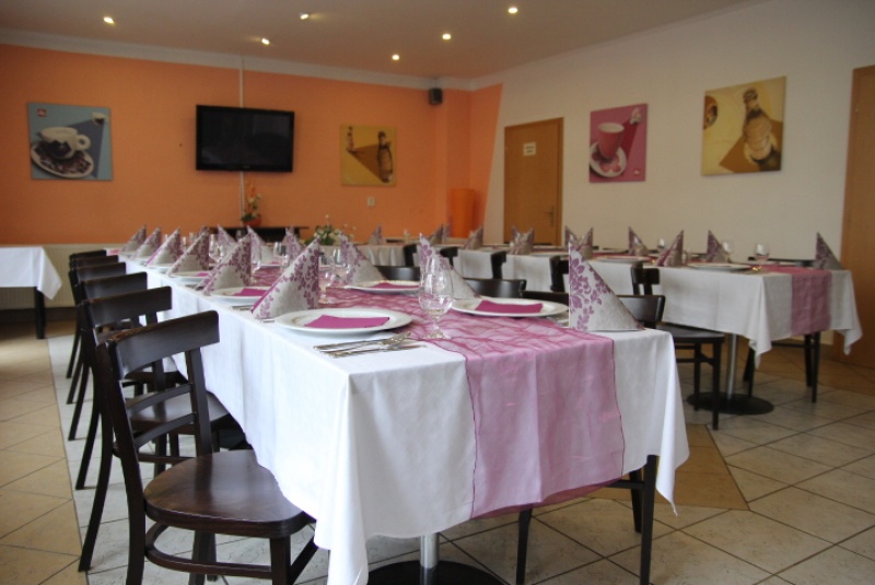 Reštaurácia LUNA Reštaurácia LUNA