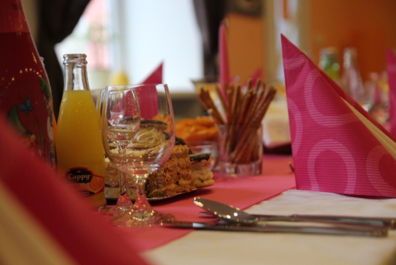 Reštaurácia LUNA Reštaurácia LUNA