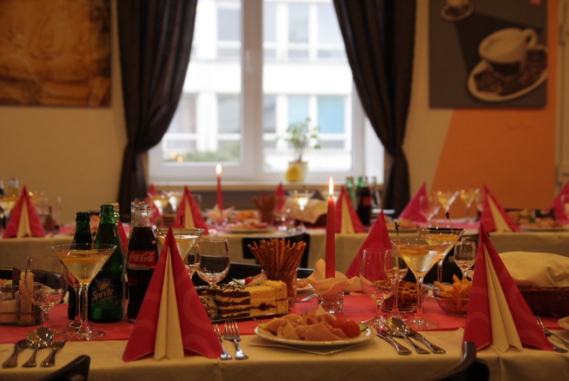 Reštaurácia LUNA Reštaurácia LUNA